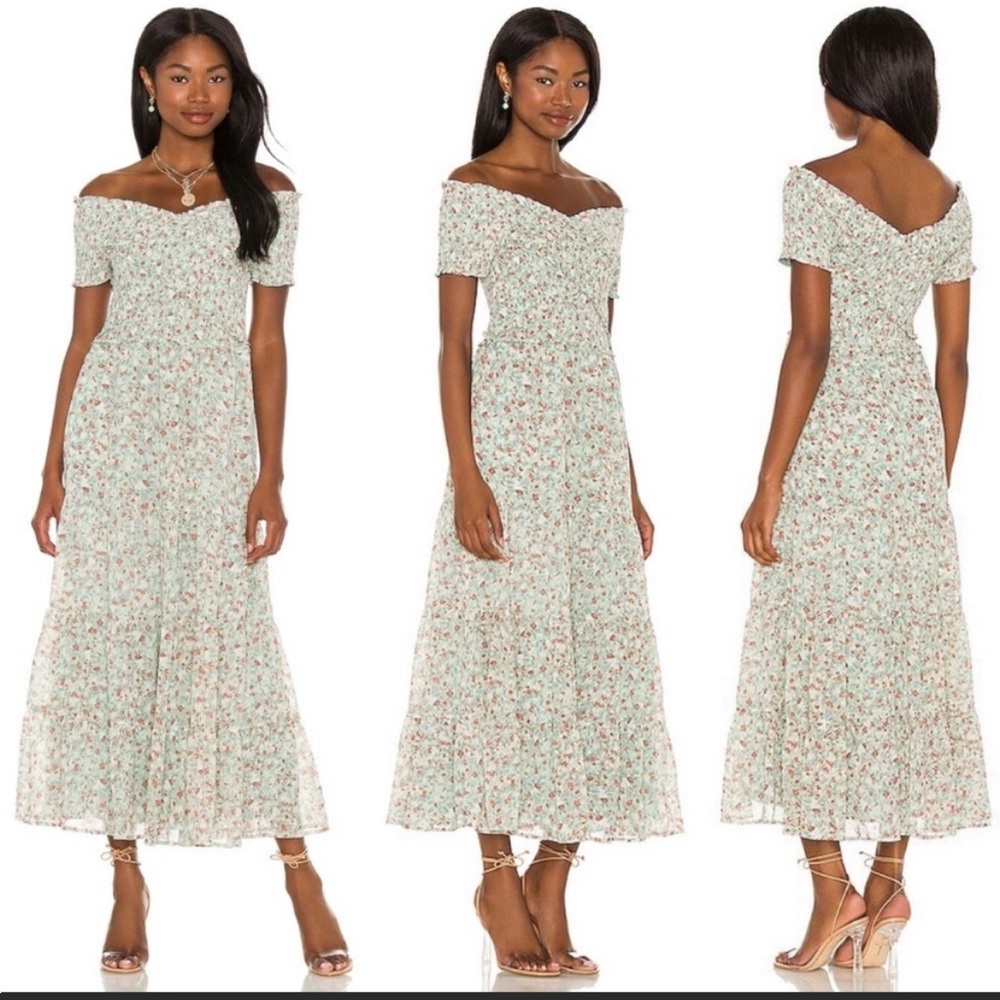 BB Dakota minty floral dress, size, medium, new with tags.
